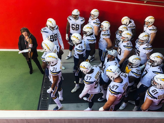 她仍面临了 她仍面临了